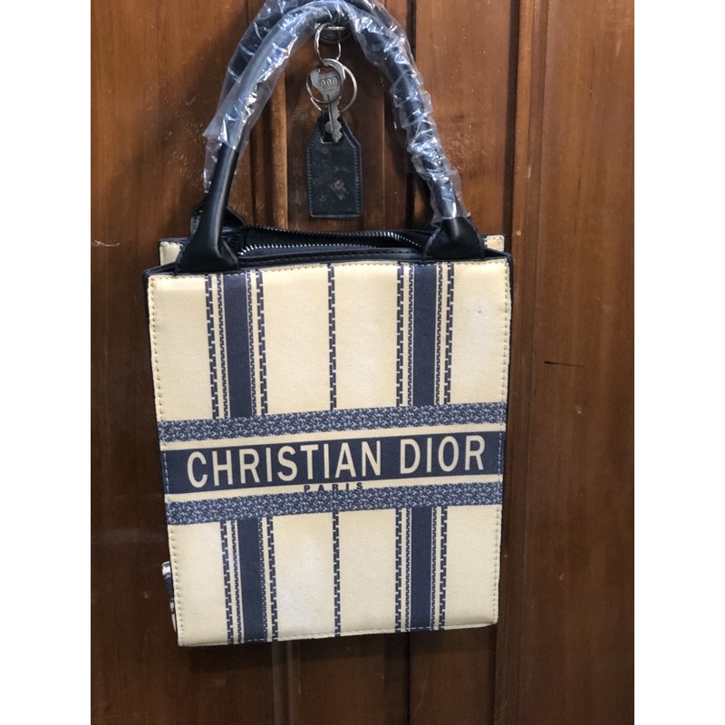 tas CHRISTIAN DIOR TOTE