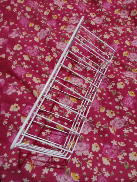 Kesi Putih Keranjang Besi Gantung Tempat Aksesoris Serbaguna Rak Bumbu Dapur Wall Grid Dekorasi