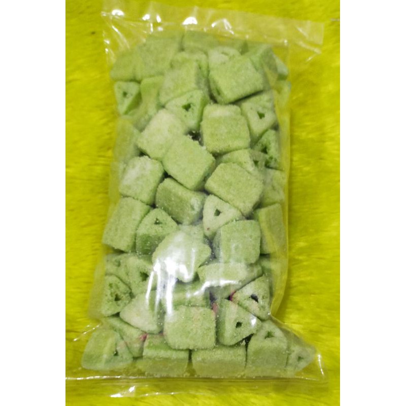 

Snack bantal segitiga rasa pandan camilan jajan kiloan murah sehat 200gr