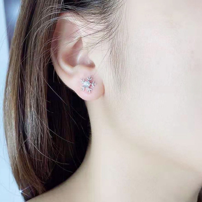 Anting Stud Desain Kepingan Salju Warna Silver Untuk Wanita