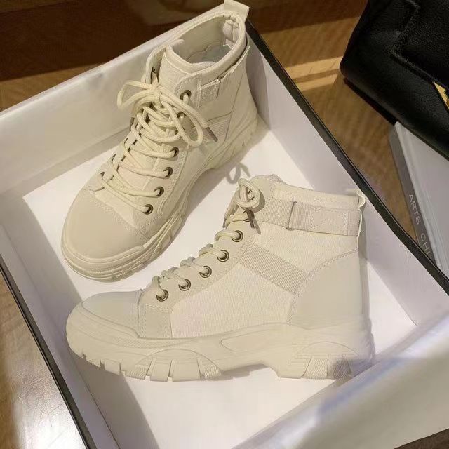 Lalafunny Sepatu Boot Sneakers Wanita Sport Shoes Bot import Pendek Korea Sepatu Bot Wanita Atasan Tinggi