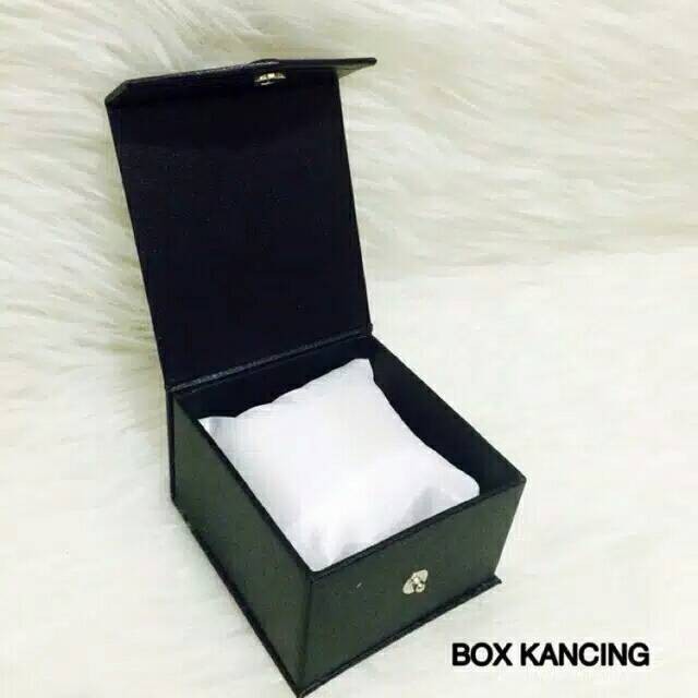 Box Kotak Jam Tangan Model Kancing BESTSELLER !!!