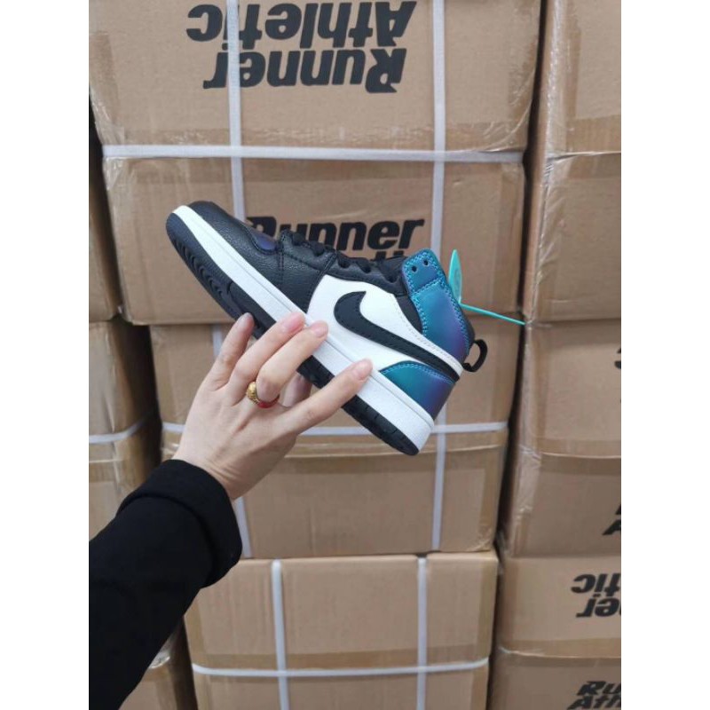 NIKE AIR JORDAN BLACK METALIC BLUE
