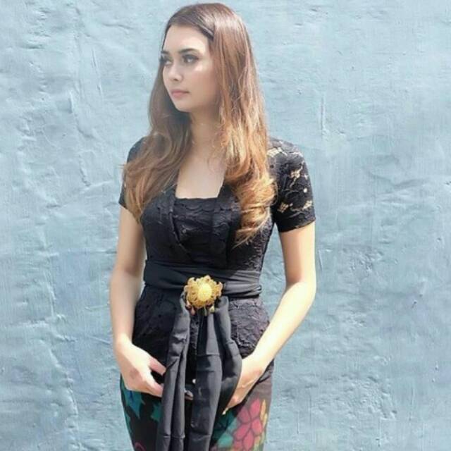 KEBAYA BALI KEBAYA KUTUBARU MODERN KEBAYA MURAH KEBAYA KONDANGAN