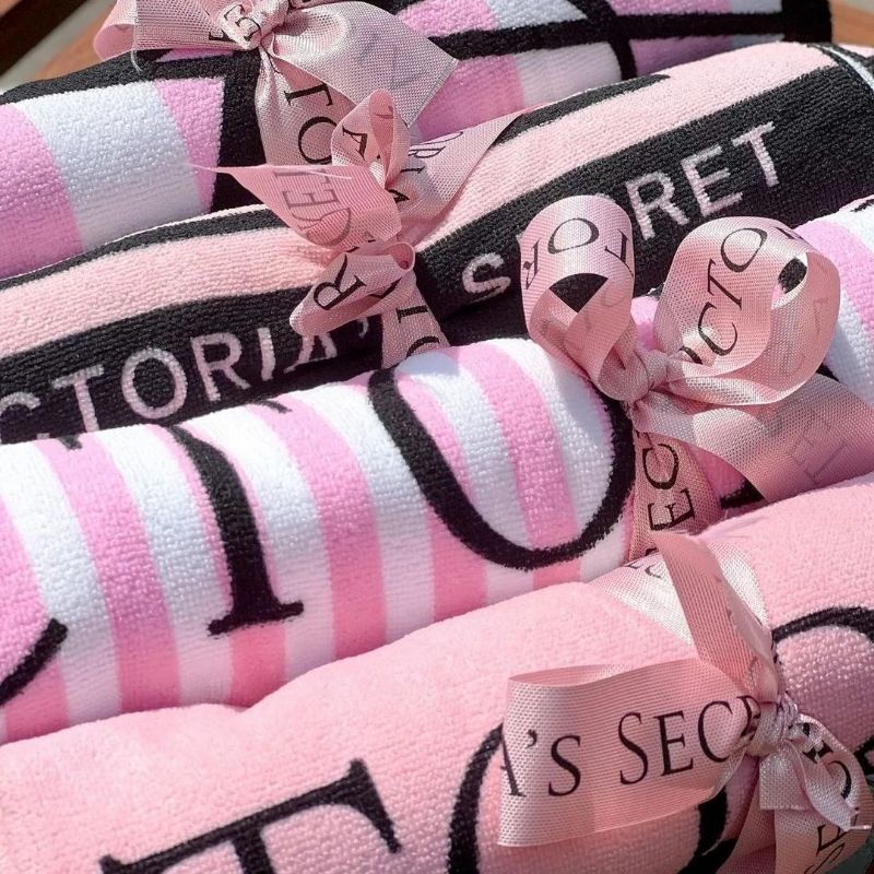 VICTORIASECRETTT VS BEACH TOWEL