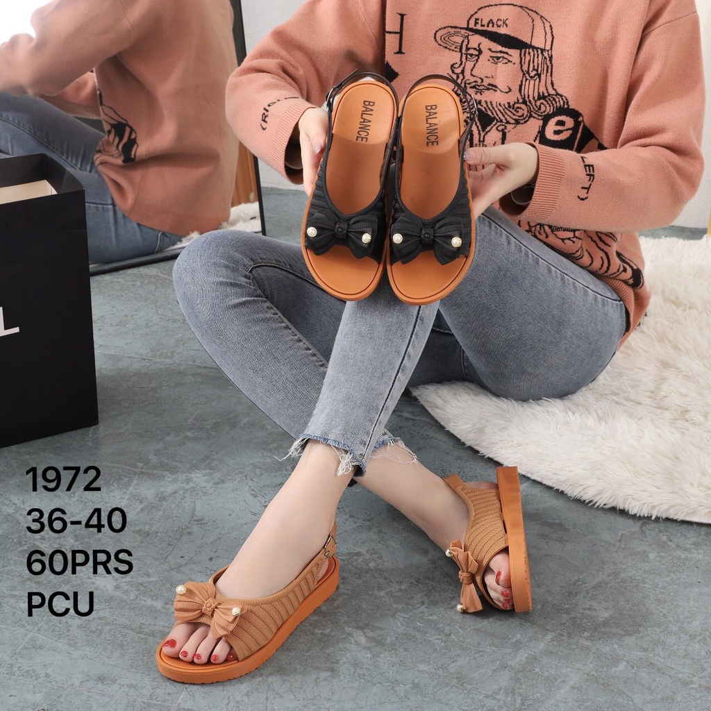 Sandal Tali Belakang Motif Bunga / Sandal Karet Wanita Import 1972 Balance