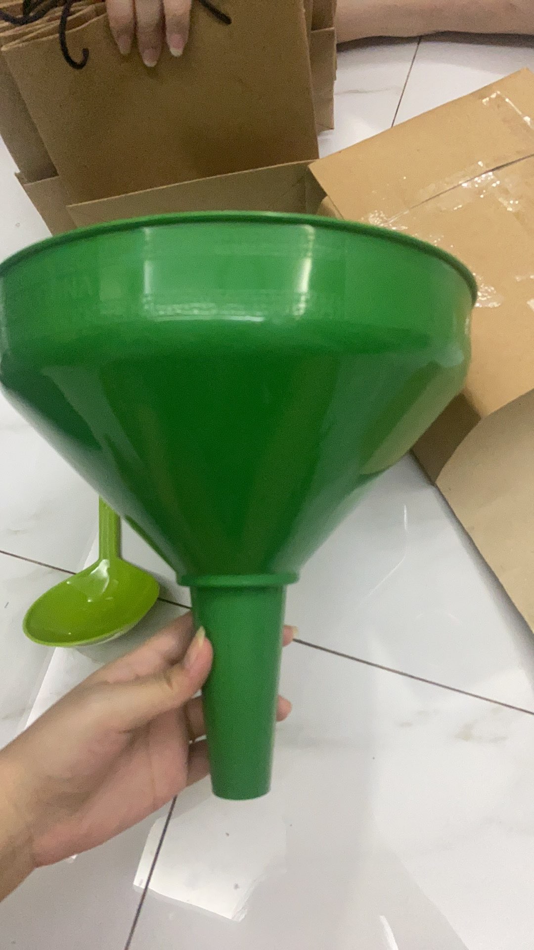 Corong Air / Corong Minyak / Corong Dapur Serbaguna 25cm ( 25 Cm )