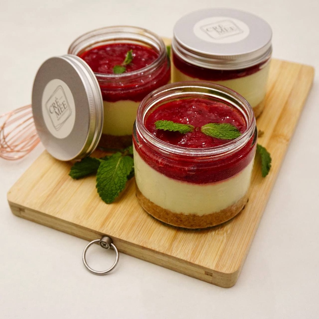 

Strawberry Cheesecake in Jar