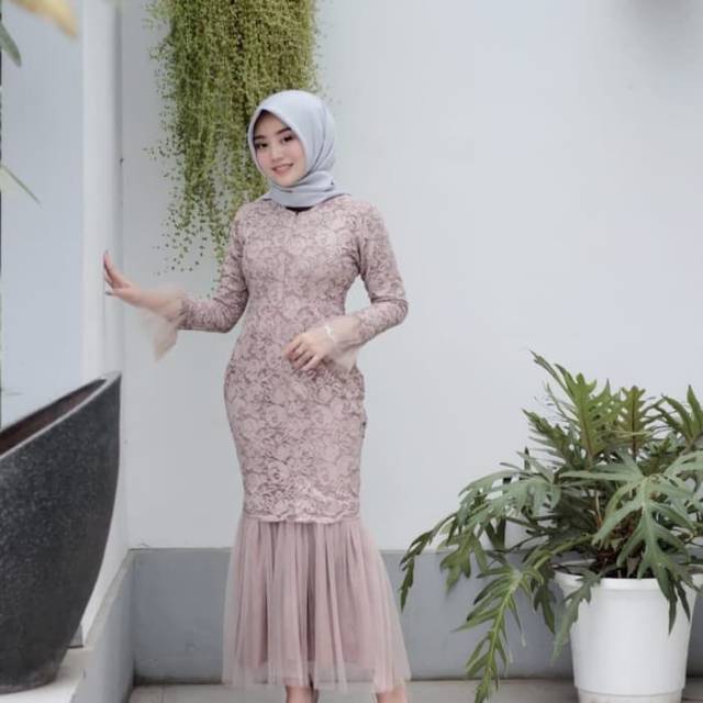Dress Brukat Duyung Tile Polos Cantik Pesta
