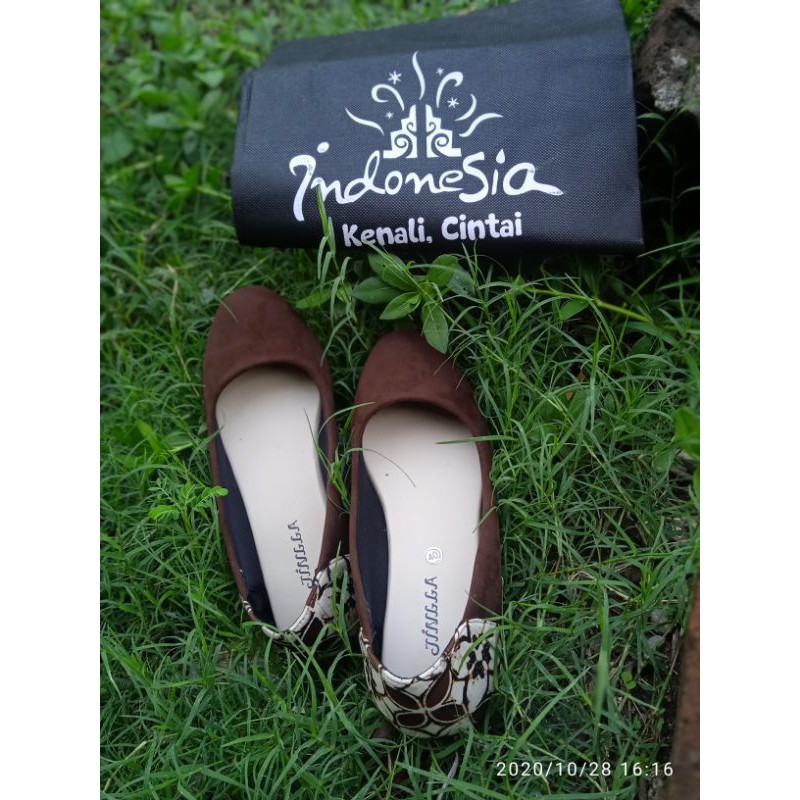Sepatu Flatshoes empon-empon Galian Singset/Jingga