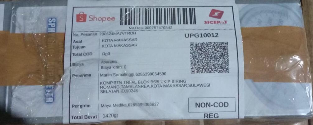 Spatel Stainless Berlubang / Ms