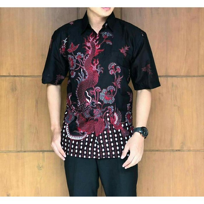 BAJU KEMEJA BATIK PRIA LENGAN PENDEK MOTIF NAGA WARNA MERAH