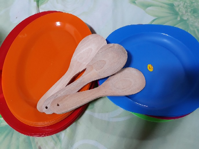 Piring Oval Plastik 30cm