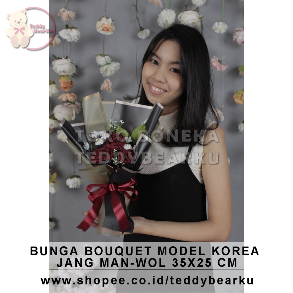 TERLARIS! BOUQUET BUKET BUNGA LOVE MODEL KOREA JANG MAN-WOL KADO VALENTINE / ULTAH / WISUDA / PACAR