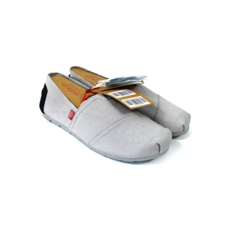 Sepatu Wakai Core Wolf Grey Original