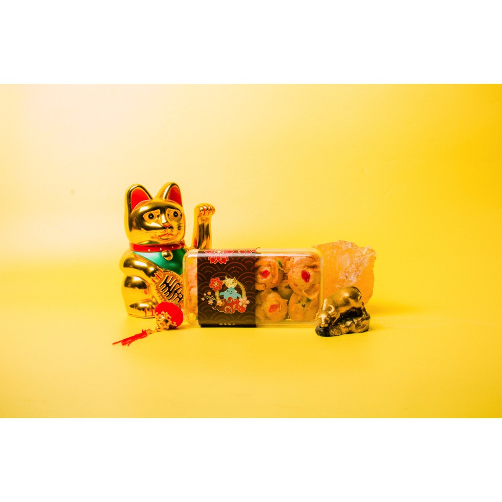 Kue Kering Cornflake Cookies Premium Special Edition Chinese New Year Imlek Sincia Royale Foods