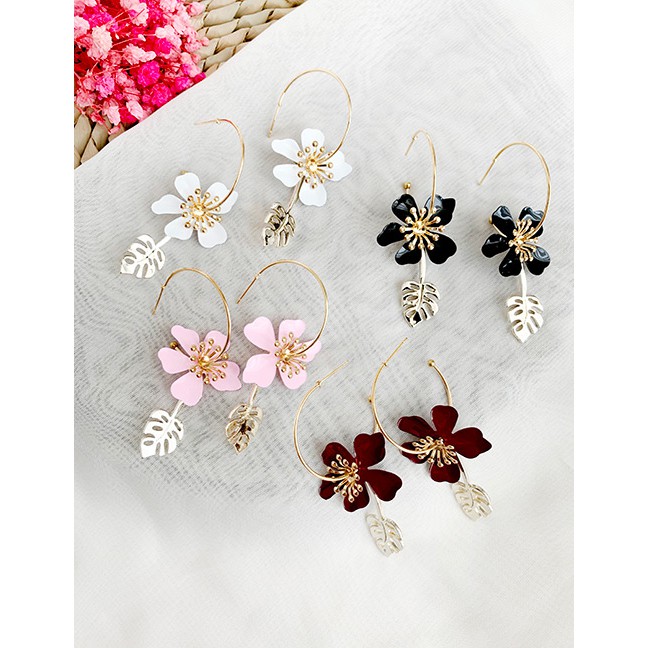 LRC Anting Tusuk Fashion Alloy Flower Leaf Stud Earrings F96688