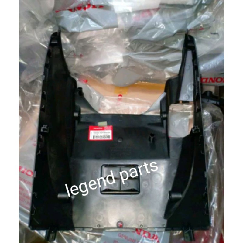 cover tebeng dek lumpur bawah Vario 125 old lama original