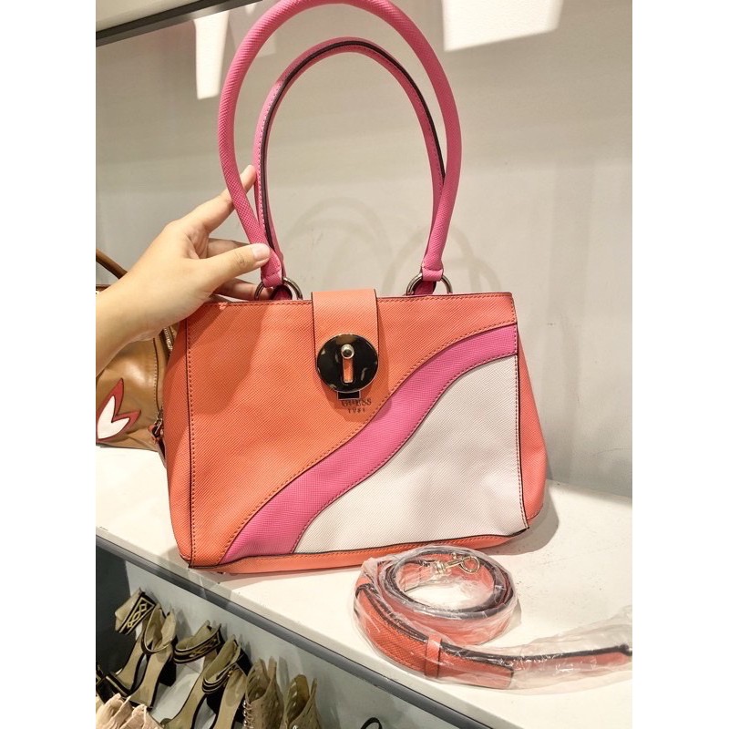 GUESS ORIGINAL COUNTER