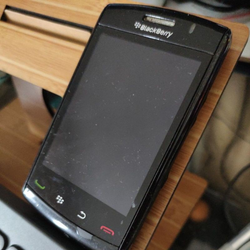 blackberry torch 2