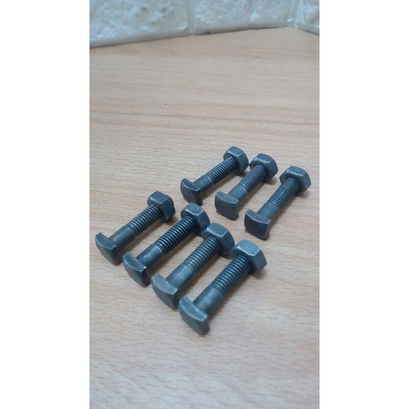 baut gear belakang suzuki