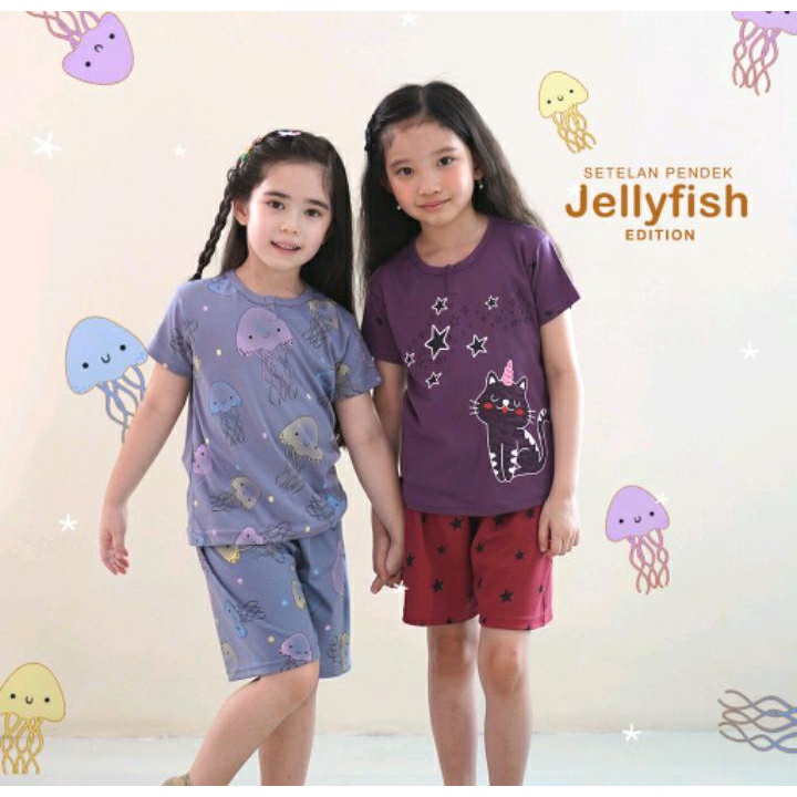 Zebe Setelan Pendek Motif Jellyfish 2 Set