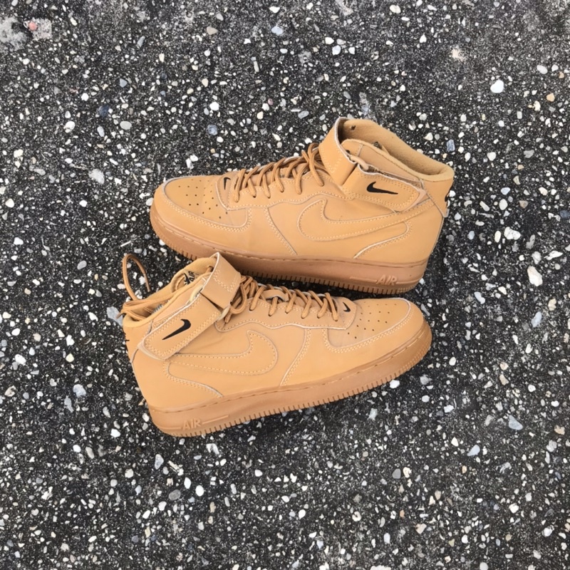 AIR FORCE 1 MID FLAX SECOND *size 40