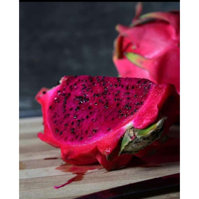 

Red dragon fruits organic