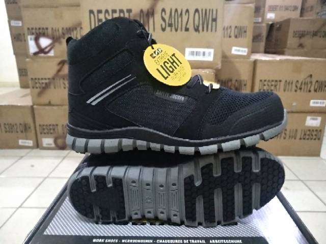 Sepatu Safety JOGGER ABSOLUTE BLACK S1P SRC ESD