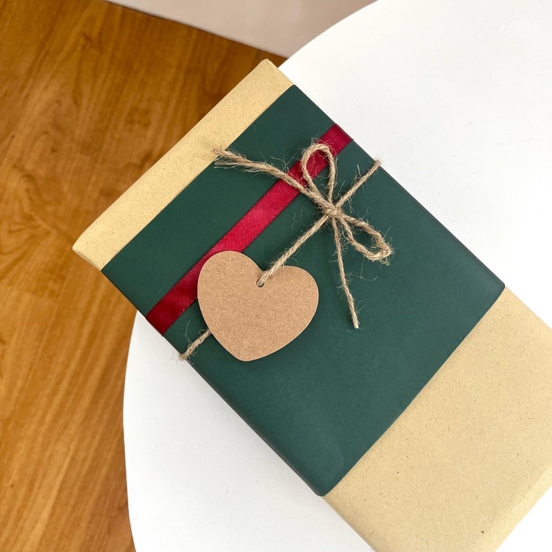 

Special Wrapping / Bungkus Kado Ulang Tahun Natal Lebaran