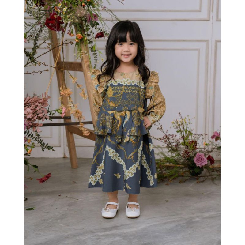 Nayla Dress Navy size 2 by Geulis.id