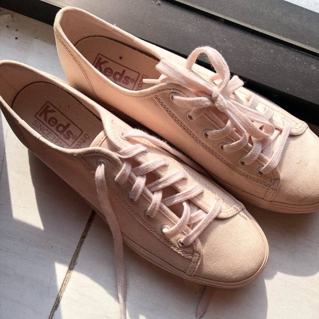 Sepatu keds | Shopee Indonesia