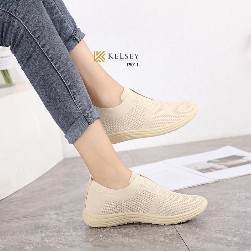 NICOLE Sepatu Flyknit Flat Shoes Wanita  / Sepatu Slip On Wanita T9011