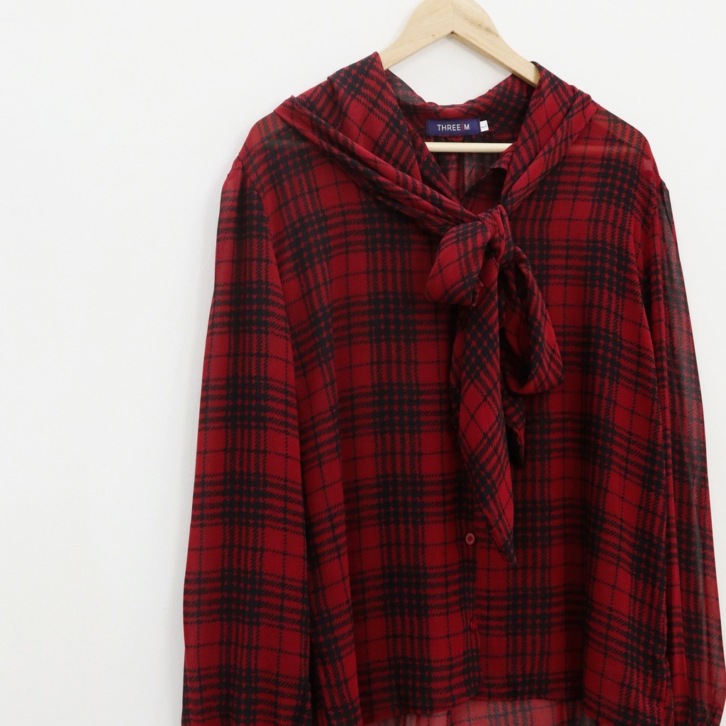 Ziza plaid hem top -Thejanclothes