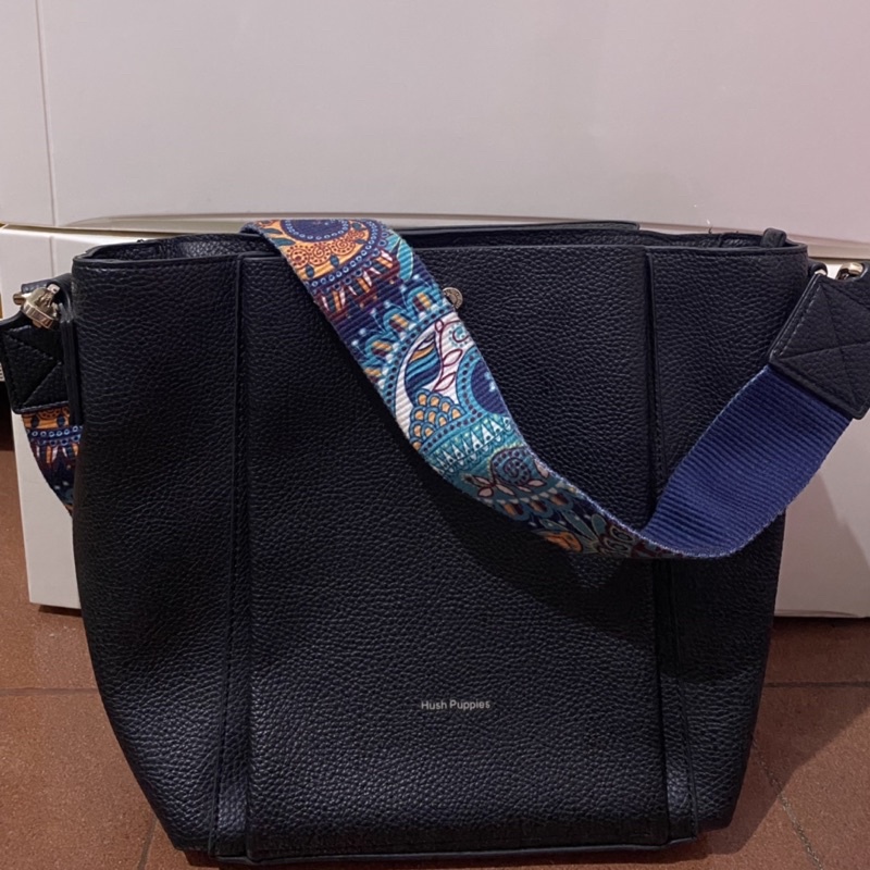 Hush Puppies Frances Satchel Bag (size L) Hitam Black Preloved