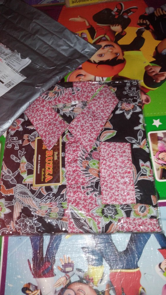 Ruzza Batik Couple Motif Phoenix Pink Merak Kupu Hitam Manis Seragam Keluarga