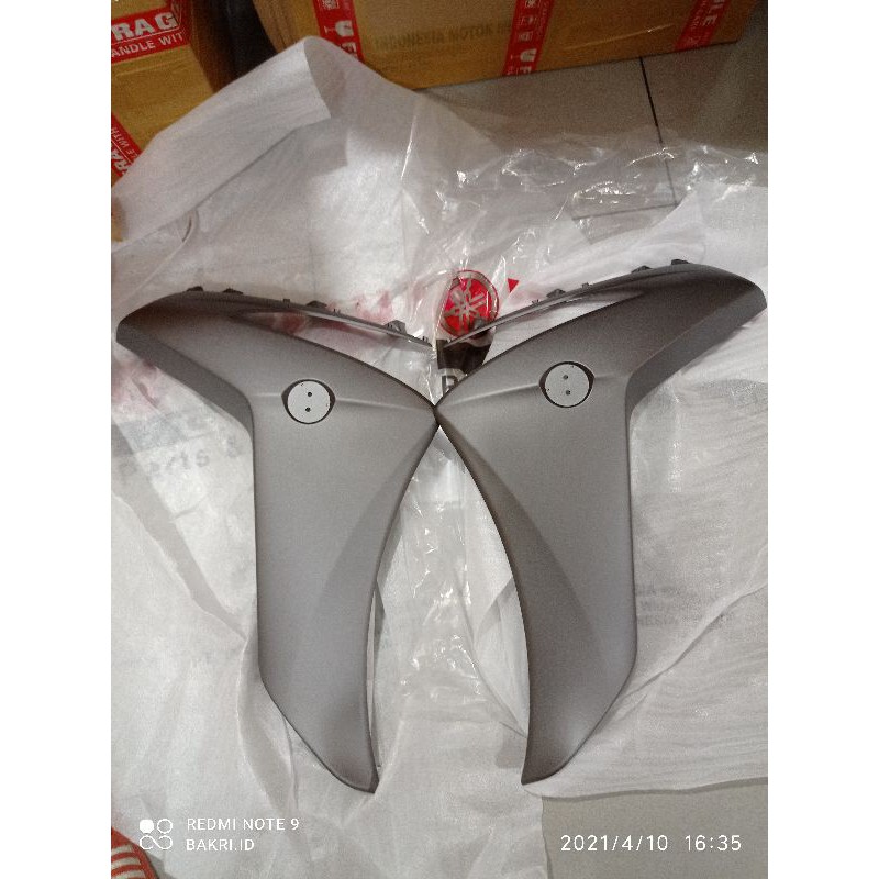 COVER DEPAN LEXI SAYAP LEXI ABU ABU KANAN KIRI ORIGINAL PART YAMAHA