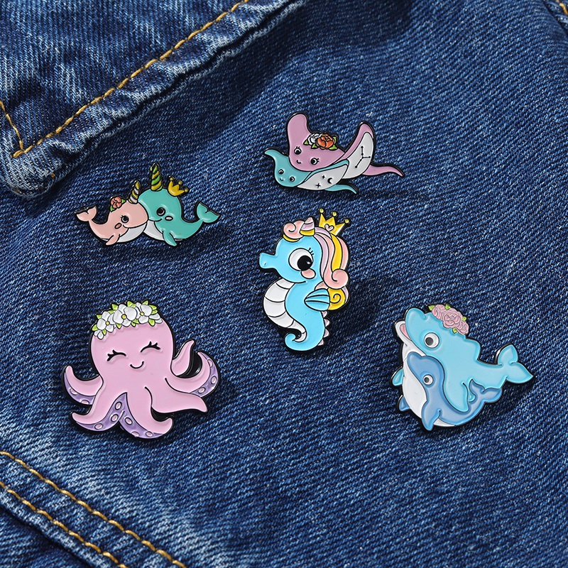 Cute Marine Life Brooch Dolphin Pin Hippcampus Pin Octopus Pin Mobula Pin Cartoon Badge Jewelry Gift