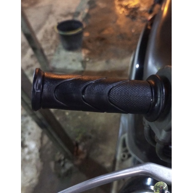 Handfat Handgrip Honda harga Sepasang Kanan Kiri Super Murah dan Berkualitas Universal Pemakaian Untuk Semua Motor