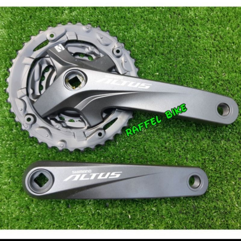 Termurah. Crank Shimano Altus M2000 40T-30T-22T. Crank 3 speed