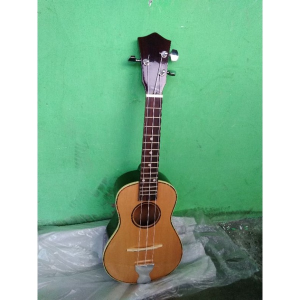 Gitar Kentrung Cuk Keroncong Kayu Bobokan Istimewa Senar 3