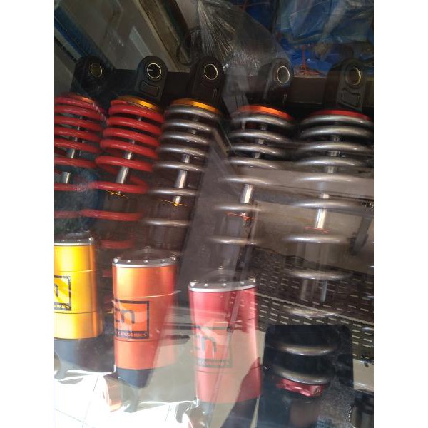shock breaker belakang gen tabung bawah motor vario 125 vario 150 aerox 125 dll