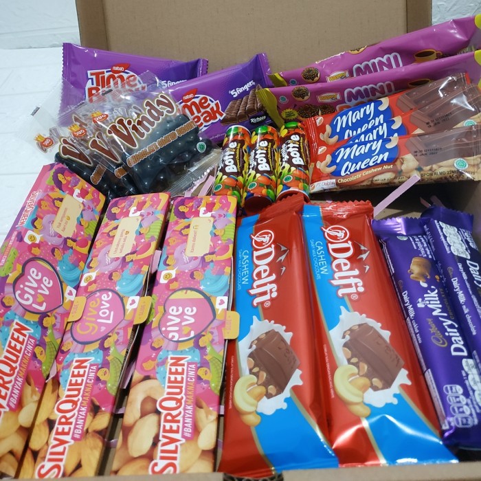 

KIRIMKADO.id- paket BIG BOX 20 coklat kado unik valentine ulang tahun .