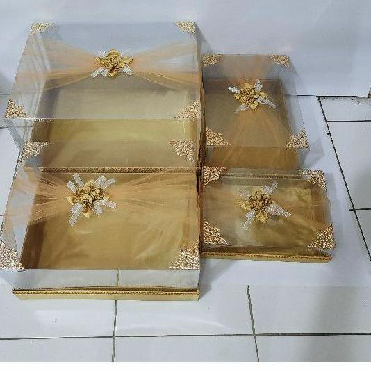 

Terbaik Kotak hantaran seserahan mika tile tinggi isi 4 warna gold !!