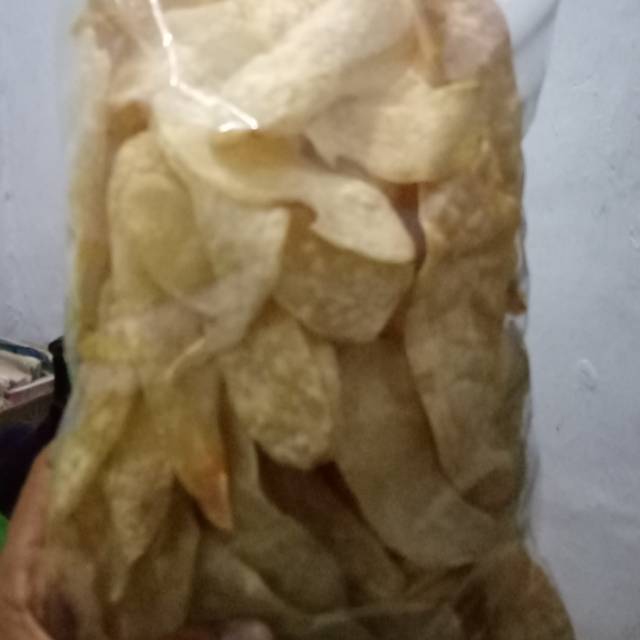 

Kripik Talas 250 gr / Makanan / Makanan Ringan / Cemilan / macam kripik / kripik / home industri