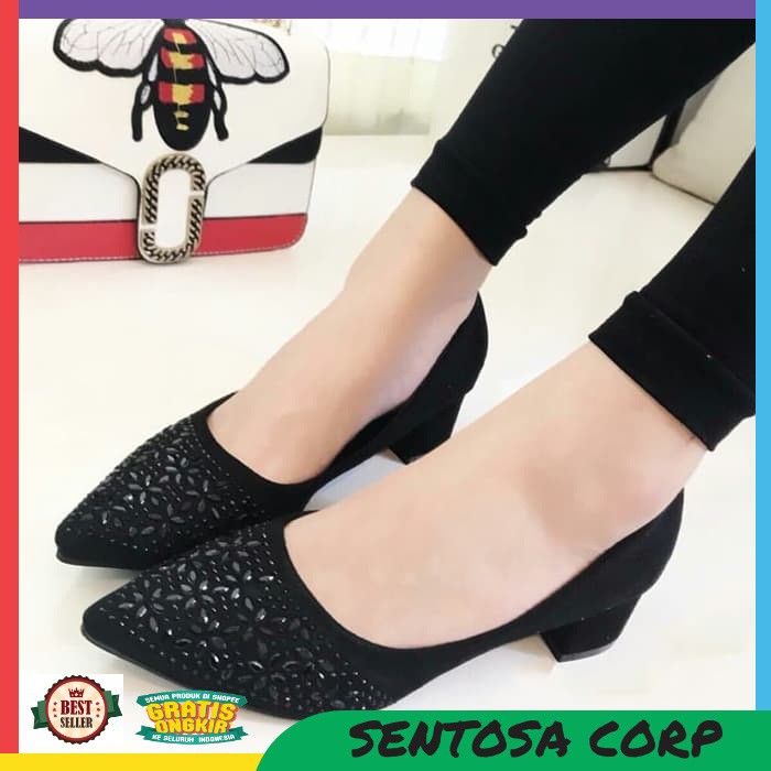 Sepatu wanita Heels Hak tahu Sepatu Heels Sepatu hak Sepatu kekinian Sepatu cewek Fashion Wanita
