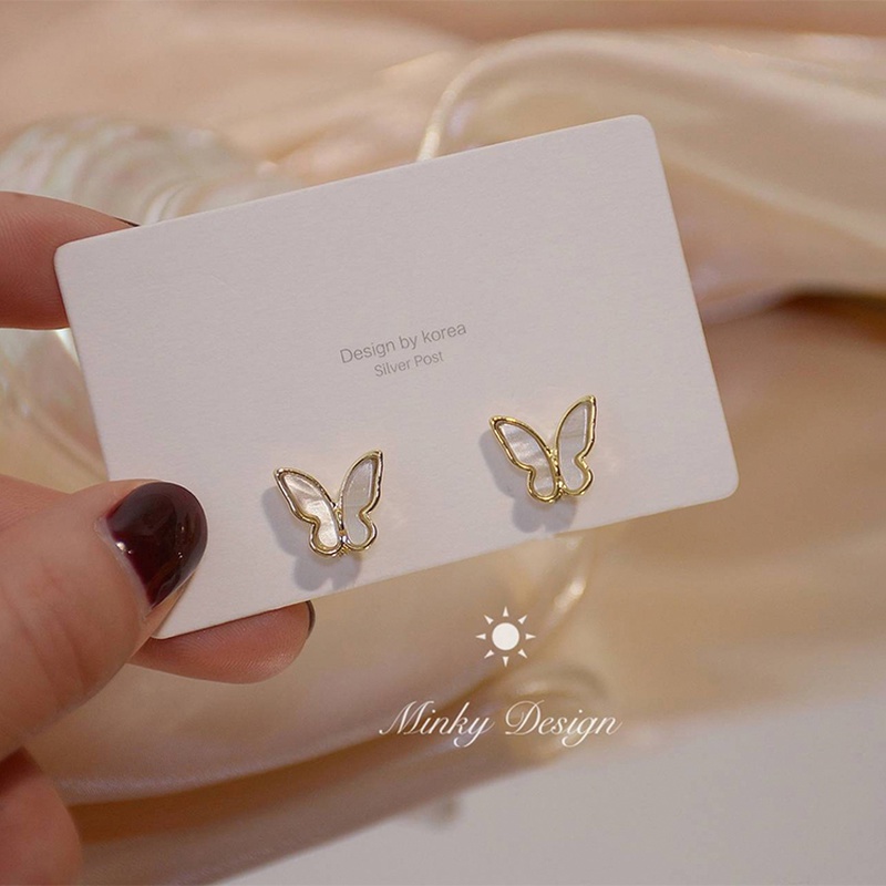 Anting Stud Desain Butterfly Bahan Metal Warna Emas Putih Gaya Korea Untuk Wanita