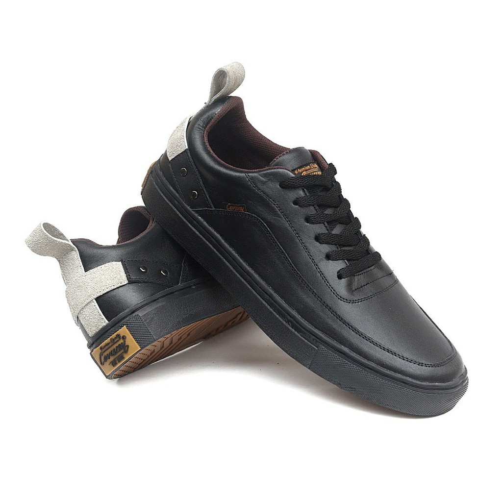 CVNY Sepatu Sneakers Kasual Kulit Asli Sneaker Santai Kuliah Kerja Original Distro Murah
