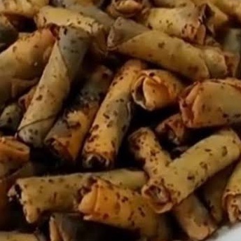 

COD Sumpia Manis Coklat Keju 1kg Makanan Ringan Cemilan Murah Terlaris