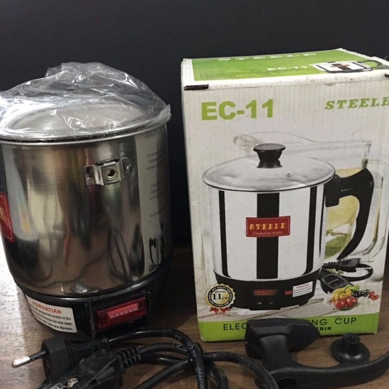 Panci elektrik Mug Elektrik otomatis kecil 11CM Portable Heating Cup